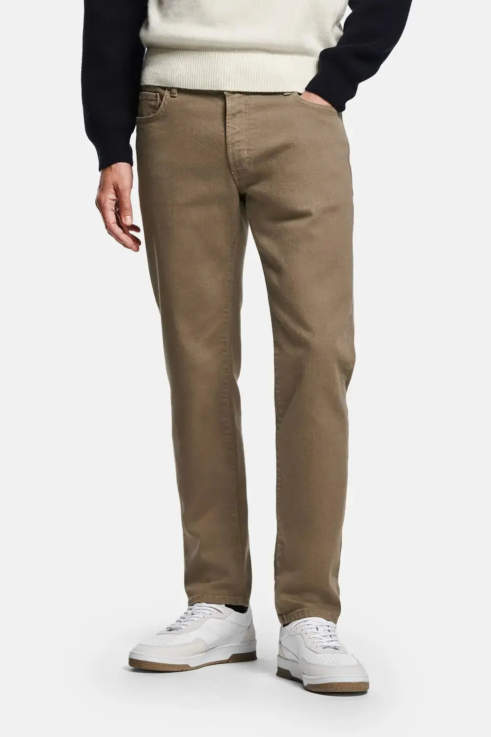 Five-Pocket Colored Jeans Too Much Today