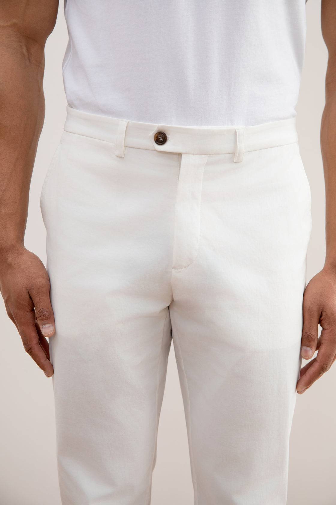 White Straight-Fit Chino - Tour&Tate
