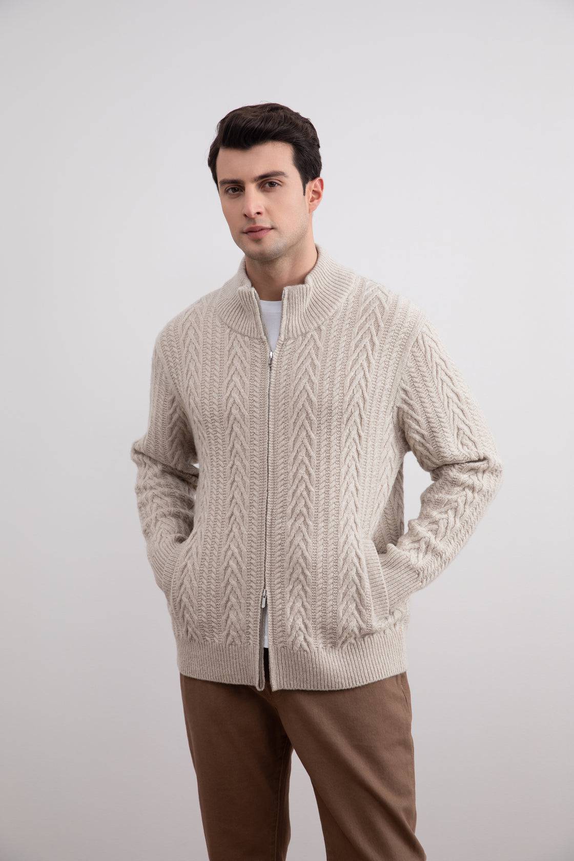 Soft Virgin Wool Cable knit cardigan - Tour&Tate