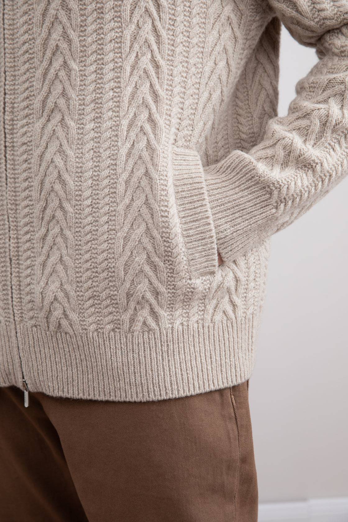 Soft Virgin Wool Cable knit cardigan - Tour&Tate