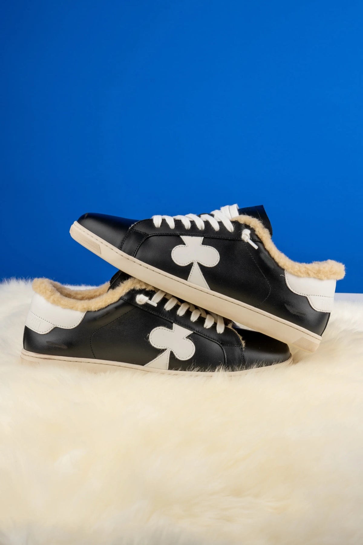 Toscan Sneakers Leather and Wool Black